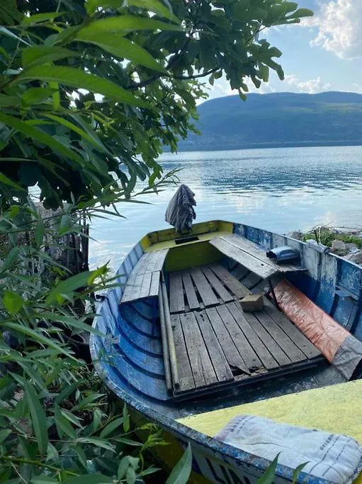 Roleo Guest House Lin Albania