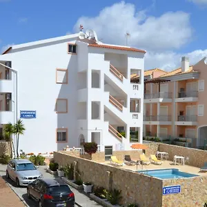 apartamentos-cabrita-olhos-de-agua-albufeira.hotelaalgarve.com/